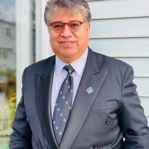 Meet your Posher, Manuel